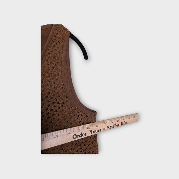 Everlane Womens Walnut Brown Eyelet Crop Top XS Sleeveless Button Front - Picture 6 of 8